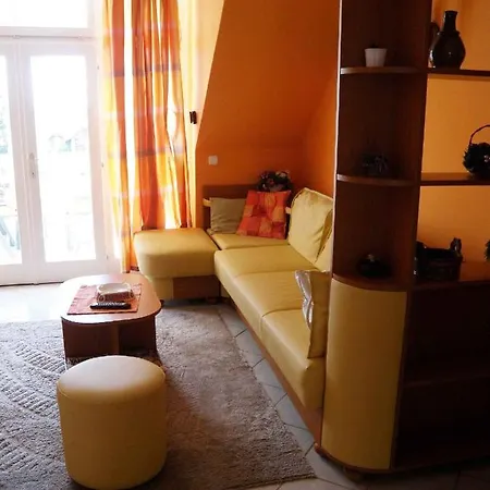In Fonyod/balaton 18676 Apartment *